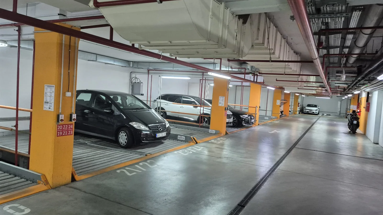 Propisi za parking sisteme: šta važi za klackalice u Srbiji
